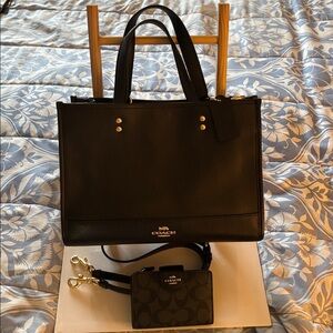 Coach Dempsey Black Carryall with Black Signature Coated Canvas Wallet — EUC